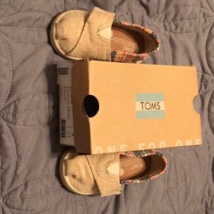 Toddler toms